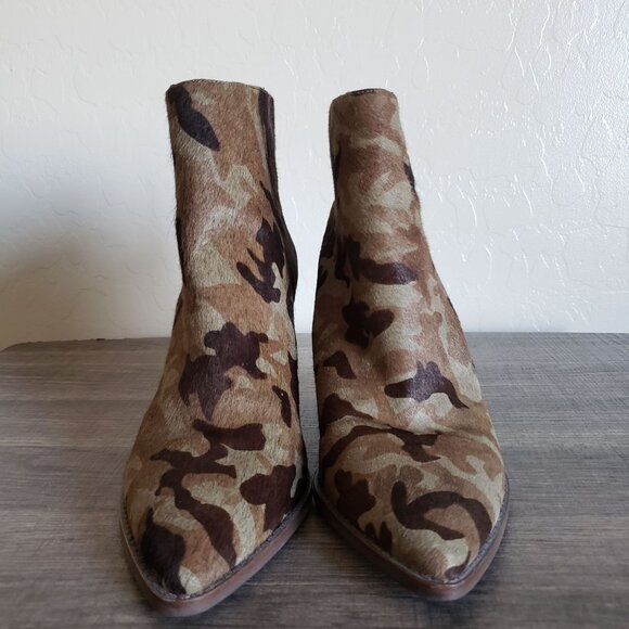 Lucky Brand Adalan Calfhair Bootie Camo Green Women's 9 Pointed Toe Ankle Boots - Picture 2 of 12